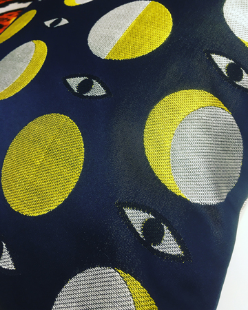 Tyg med ögon Tyg med ögon