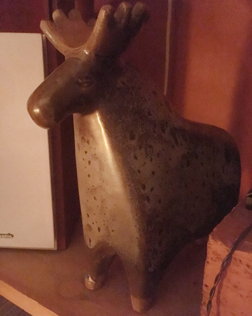 Älg i keramik av Lisa Larson