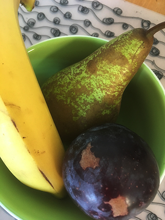 Banan, päron och plommon. Banan, päron och plommon.