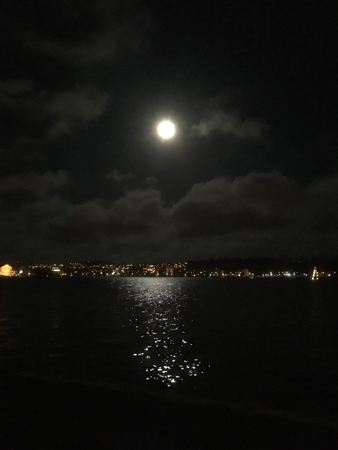 Måne över Vättern