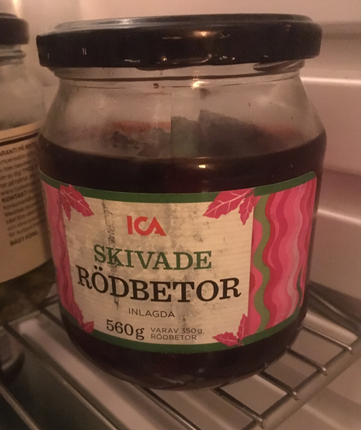 Inlagda rödbetor på burk Inlagda rödbetor på burk