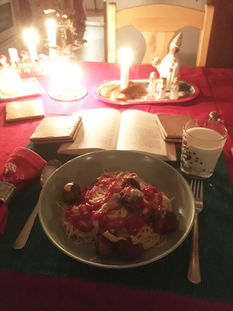 Kycklingköttbullar och spaghetti
