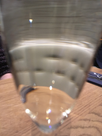 Ett glas mousserande vin