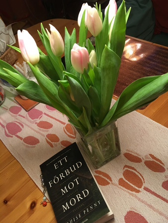 Tulpaner på en tulpanduk