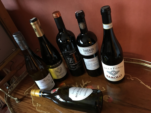 Fyra italienska rödviner och två vita franska viner