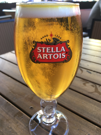 En Stella Artoisöl
