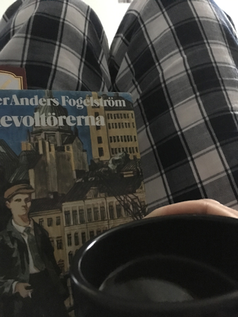 Förmiddagsläsning i sängen