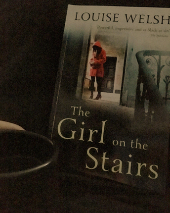 Louise Welsh bok The Girl on the Stairs