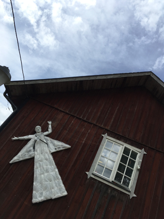 Ängel på hus i Ulva