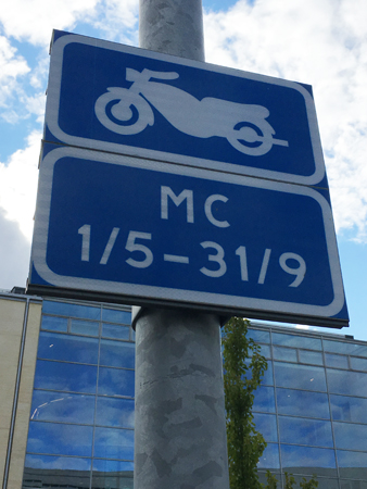 Skylt MCparkering