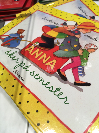 Boken Anna åker på semester