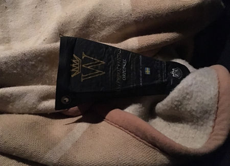 Västerbottensost i baksätet på bilen