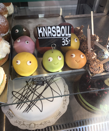 Knasbollar och tårtor