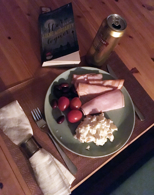 Kallskuret bok och öl