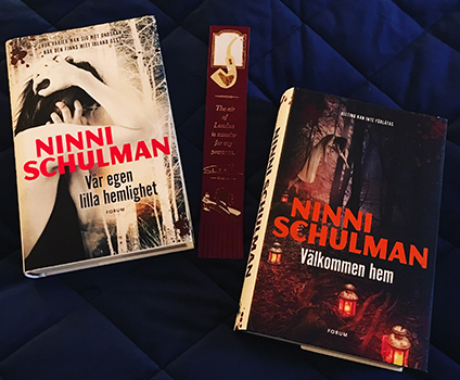 Böckerna Vår egen lilla hemlighet och Välkommen hem