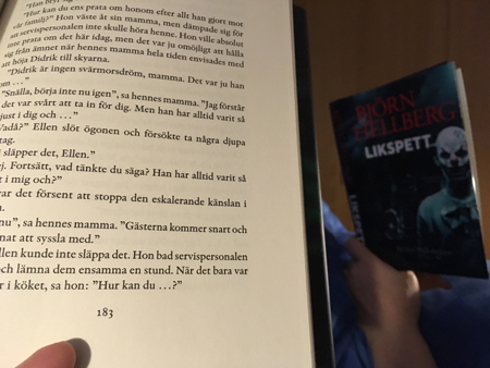 Läsning av två böcker