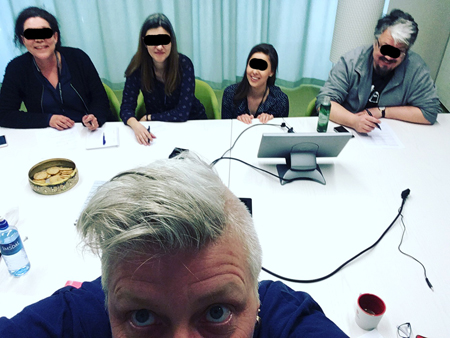 Delar av Team Linux tränar kommunikation