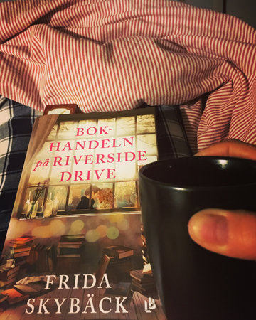 Bokhandeln på Riverside Drive o kaffe på sängen