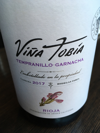 Vina Tobia 2017