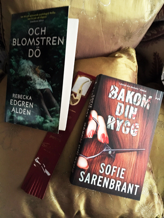 Böckerna Och blomstren dö och Bakom din rygg