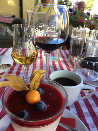 Torrone semifreddo med frangelico