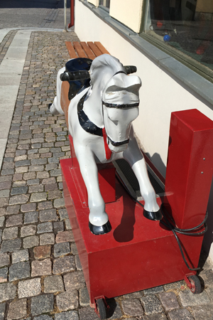 Gatuhäst i Vadstena