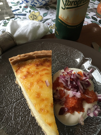 Ostpaj och öl
