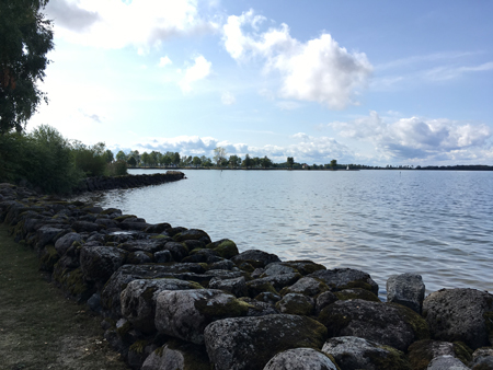 Vid vattnet i Vadstena