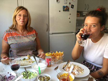 Mia och Alma bjöd på tacomiddag