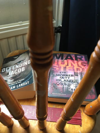 Böckerna Defending Jacob och Ett mörker mitt ibland oss