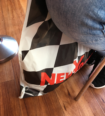 New Yorkerpåse och knä