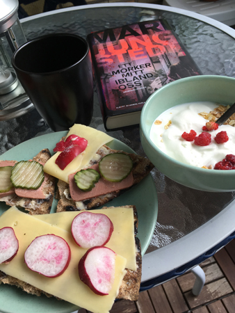 Frukost på balkongen