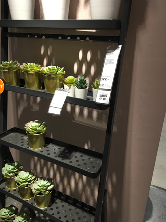 Hylla för balkong på IKEA