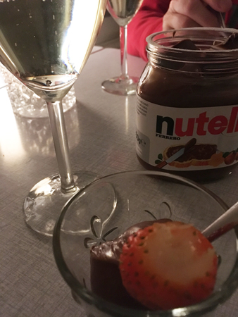 Jordgubbar och Nutella