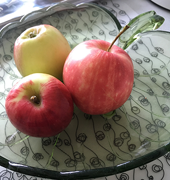 Äpplen