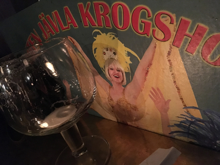 En jävla krogshow på Katalin