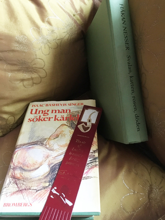 Böckerna Ung man söker kärleken och Svalan katten rosen döden