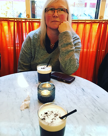 Anna och Irish coffee