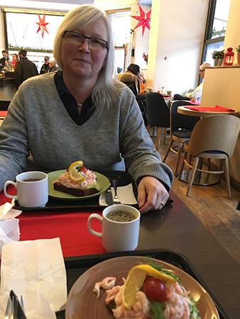 Anna bjöd på räkmackefika