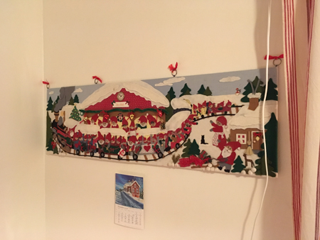 Annas sydda adventskalenderbonad