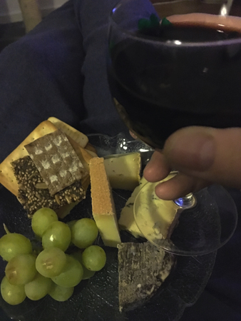Ost kex druvor och vin
