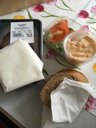 Matlåda med fasolakia plus tillbehör