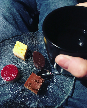 Cheesecakebitar Pickard och kaffe