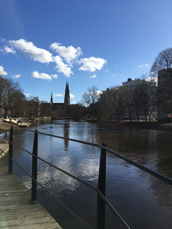 Vårpromenad vid ån