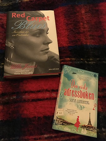 Böckerna Red carpet blues och Den röda adressboken