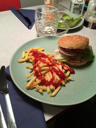 Halloumiburgare med strips