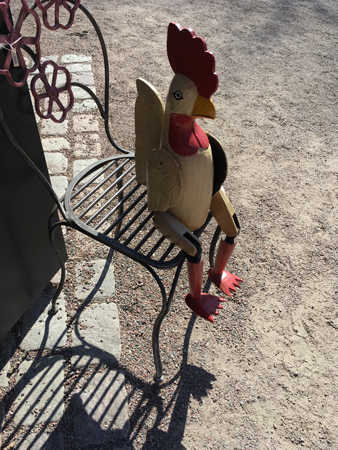 Påsktupp på stol Ulva