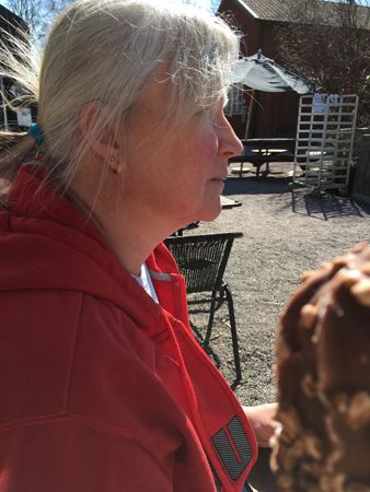 Premiärglass med Anna