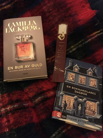 Böckerna En bur av guld och En bokhandlares dagbok