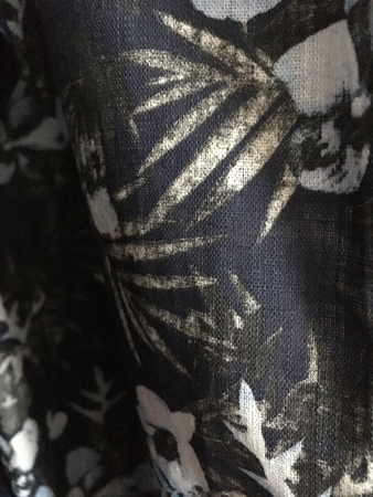 Blå mönstrad skjorta